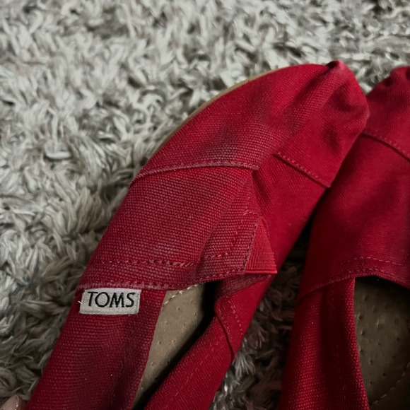 Toms, red - Picture 5 of 5